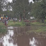 Vecinos inundados por una obra inconclusa