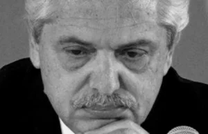 alberto fernandez blanco y negro