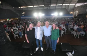 juan manzur, en un acto político, destacó el apoyo de la bancaria.
