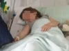 Una de las niñas que fue hospitalizada luego del ataque