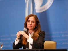 Victoria Tolosa Paz