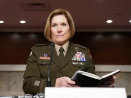 La general Laura Richardson