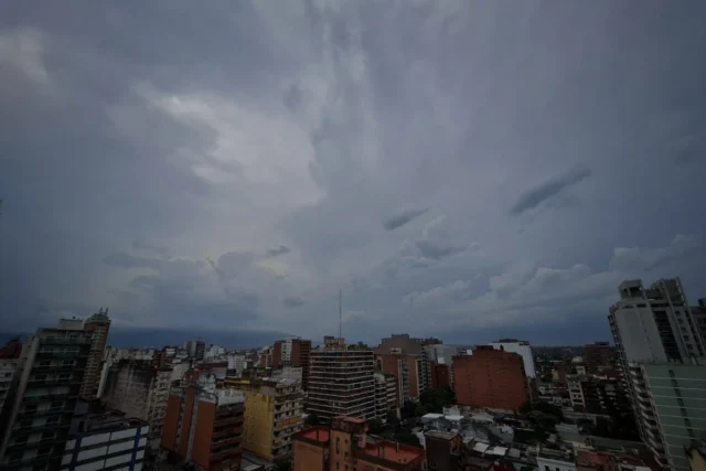 1200x800 cielo-amenazante-se-esperan-lluvias-para-tucuman-la-gaceta-foto-de-juan-pablo-snchez-noli-1020313-072452