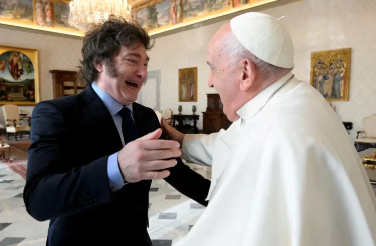Javier Milei saluda al papa Francisco
