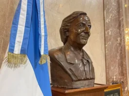busto de Néstor Kirchner