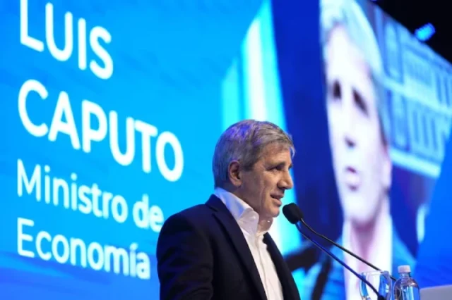 Luis Caputo, en el congreso económico Expo EFI