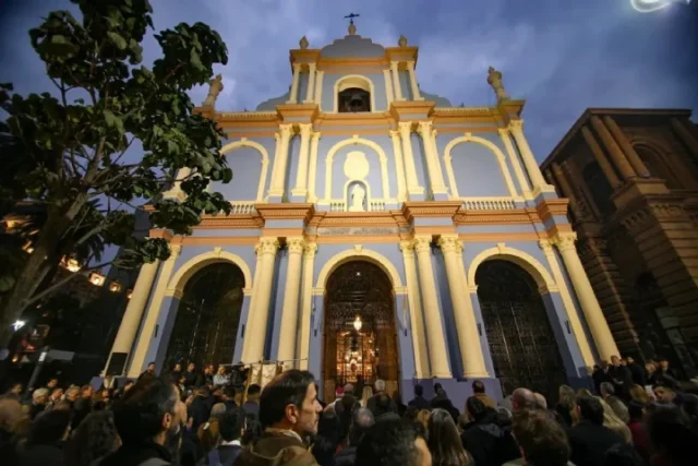 Iglesia San Francisco brilla nuevamente