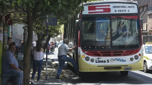 8327 uta convoco a un paro de colectivos para este viernesjpg