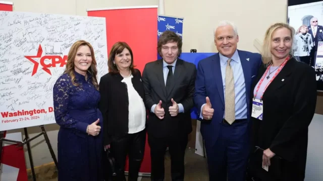 Javier Milei, Karina Milei y Patricia Bullrich junto a Matt Schlapp, jefe de la CPAC