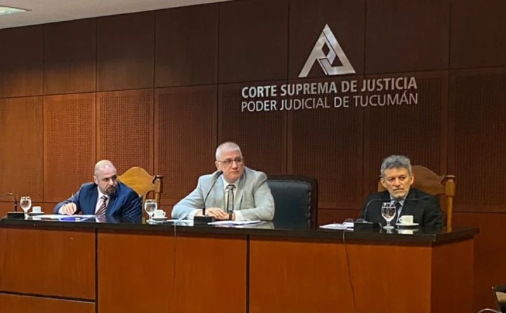 El tribunal compuesto por