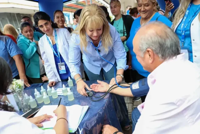 La intendenta Chahla habilito una estacion climatica donde los vecinos podran protegerse de las altas temperaturas