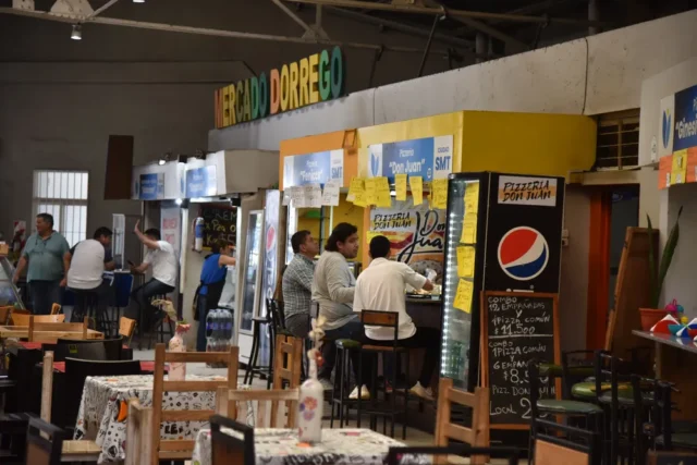 Mercado Municipal Dorrego 12