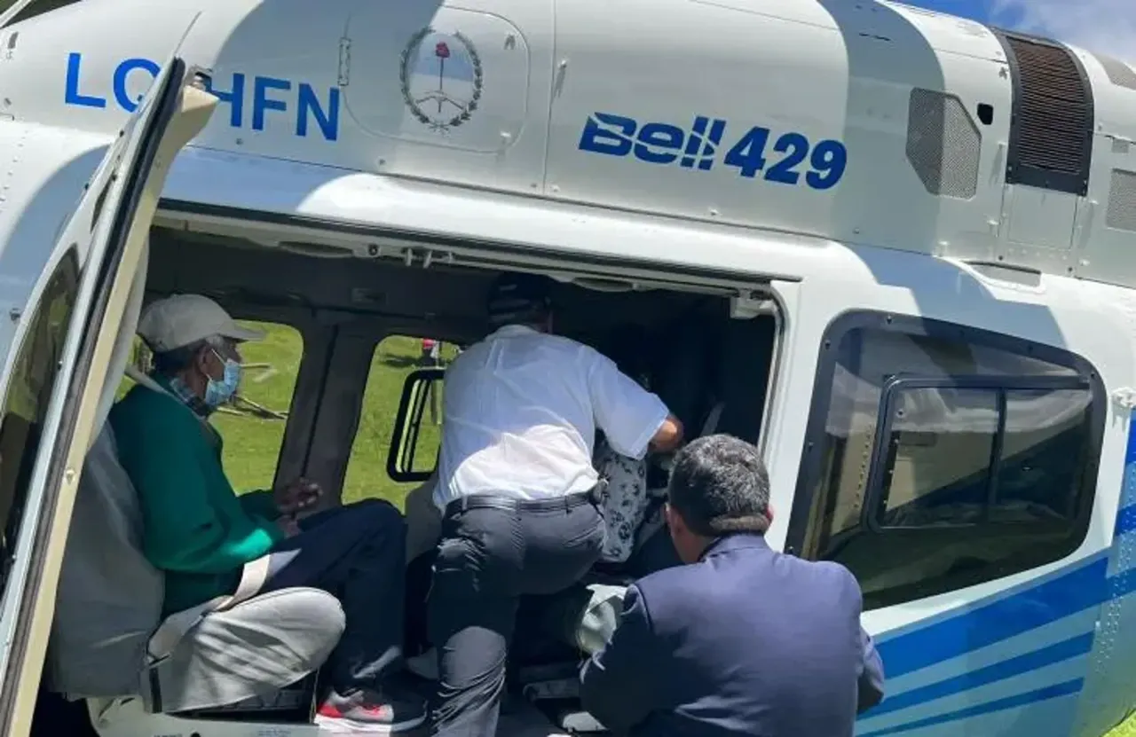 Coordinan un operativo aereo para trasladar a un paciente de alta montana