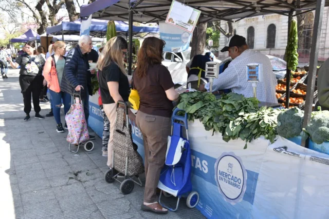 Mercado en tu Barrio 25