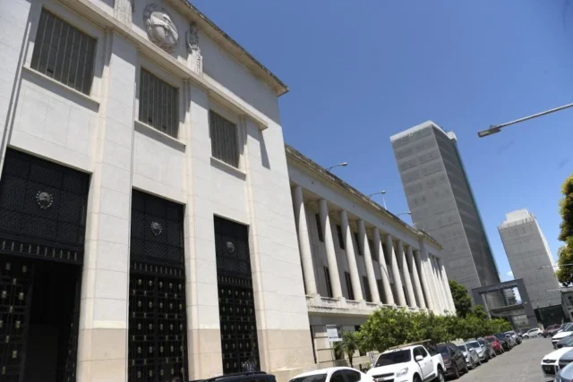 Tribunales