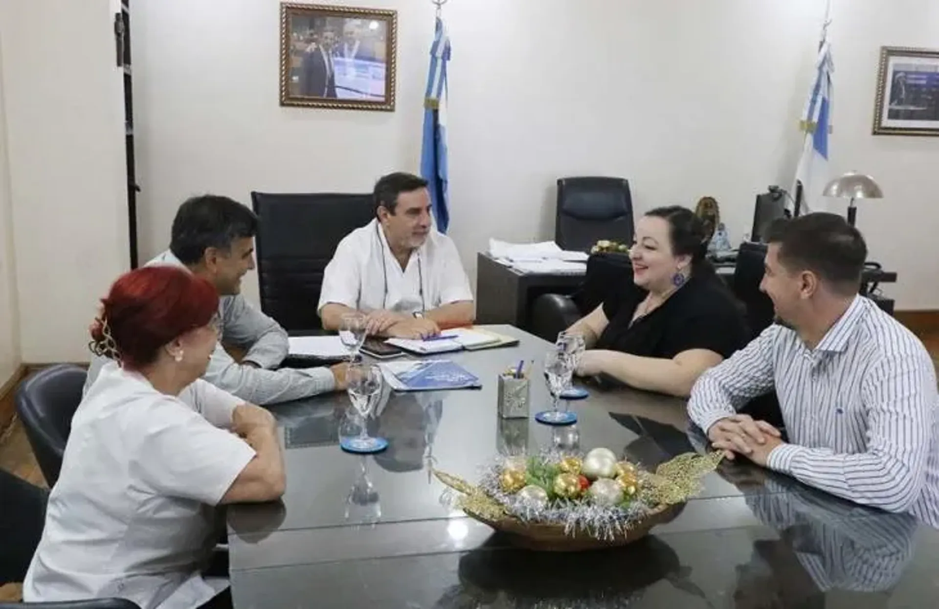 El Ministerio de Salud recibio la visita de una especialista en urologia infantil del Hospital Austral