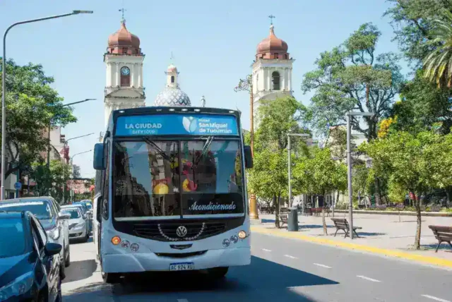edicion especial por semana santa del bus turistico smt