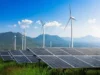 molinos eólicos y paneles solares