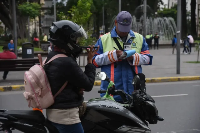 profundizan los operativos para garantizar el uso del casco entre los motociclistas
