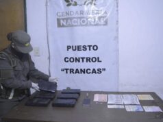 intentó deshacerse de 6 kilos de cocaína