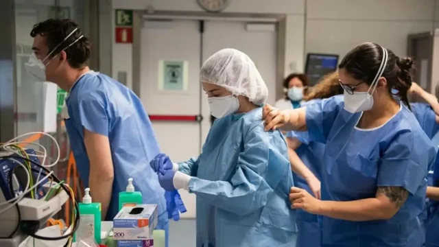 los medicos formados en el exterior tendran mas dificultades para hacer residencias en el pais los medicos formados en el exterior tendran mas dificultades para hacer residencias en el pais
